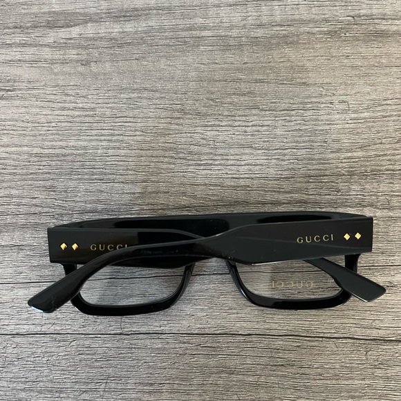 Gucci Eyeglasses - Picture 8 of 12